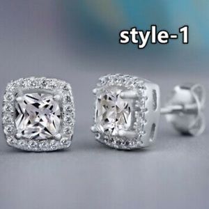 NWT Gorgeous Diamond Stud Earrings Sterling Silver
